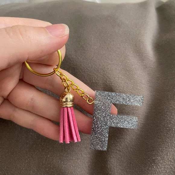 Handmade Letter "F" Keychain - Picture 2 of 6